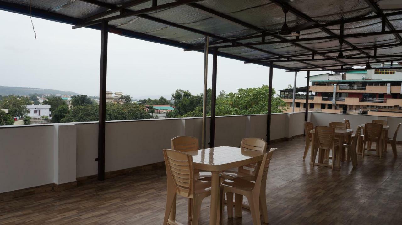 Hotel Aakash Residency Dehradun Ngoại thất bức ảnh